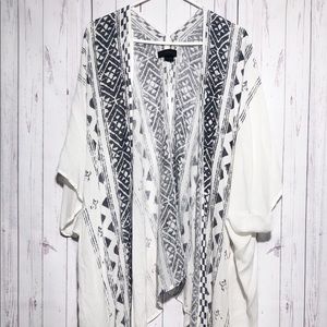 Steve Madden| Aztec Pattern Long Open Front Kimono